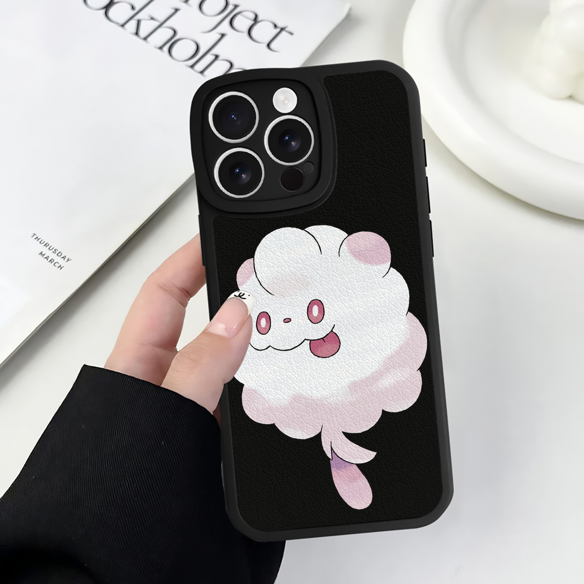 （画像用） ポケットモンスター Pokémon 【iPhone 16シリーズ対応】シリコンスマホケース（レザー調） 材質：シリコン